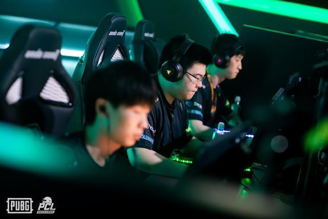 这场比赛里 这场比赛里