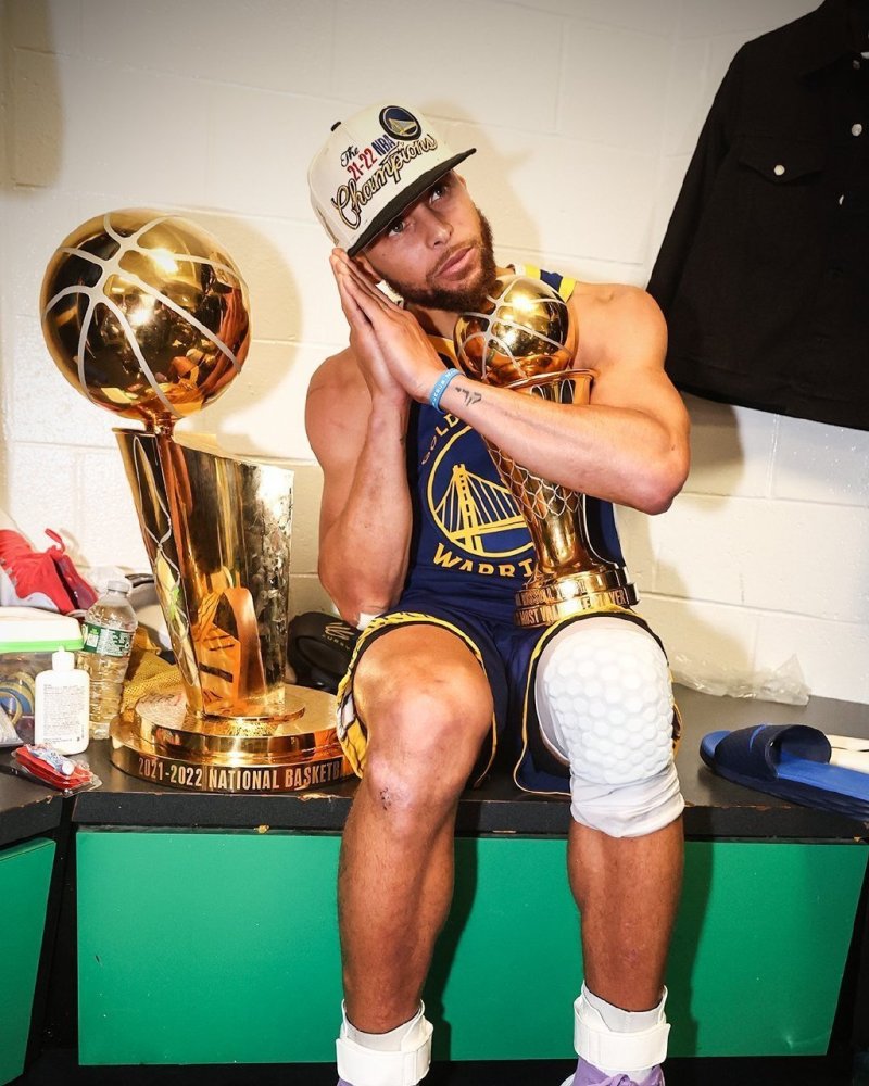 知名记者罗 知名记者罗